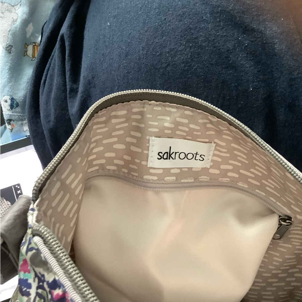 Sakroots Vibrant Patterned Crossbody Bag - Picture 5 of 6
